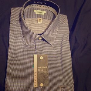 Van Heusen Classic Fit Button Up Shirt